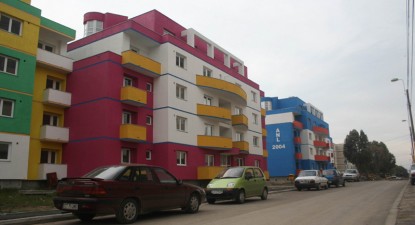 Elena Udrea umblă cu 