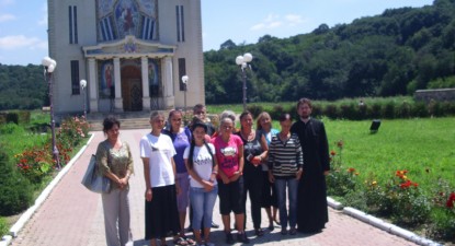 Deținute de la Poarta Albă, în vizită la Mănăstirea Sfântul Andrei - 4b5355f08f0d25f1d2749af98089dae4.jpg