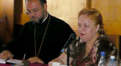 O laică îi ia apărarea lui ÎPS Teodosie - 4da8436532c0f2de8aad2adef6e04914.jpg