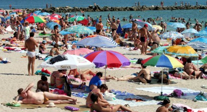 În septembrie, turiștii pot opta pentru un sejur de șase zile la mare cu doar 159 de lei - 4ed1821c31cd5c17f150a5149ec39f8e.jpg