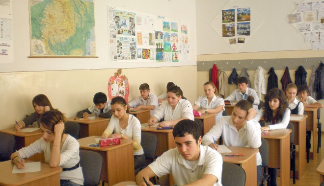 Evaluarea Națională 2014 / Subiecte mai grele ca anul trecut la matematică - 4evaluare-1403683163.jpg