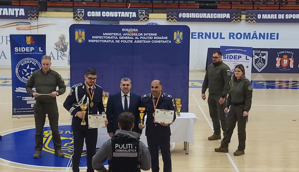 Polițiștii constănțeni, premiați pentru performanțele sportive - 4f0142b2ed8846daa9ff5d7e935a0e5c-1742824465.jpg