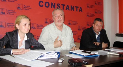 Banias va contesta rezultatul alegerilor pentru șefia Organizației Municipale a PDL Constanța - 4f141868f35ccdb63a508658bed4981b.jpg