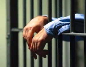 Infractori condamnați la pușcărie, găsiți de polițiști - 4februarieinfractoriprinsi-1391530673.jpg
