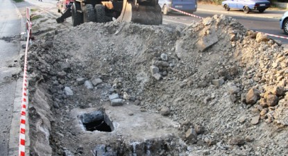 Tunel săpat de hoți către magistralele de produs petrolier (galerie foto) - 4fee7d7bebca1ef6c77583e7785267d7.jpg