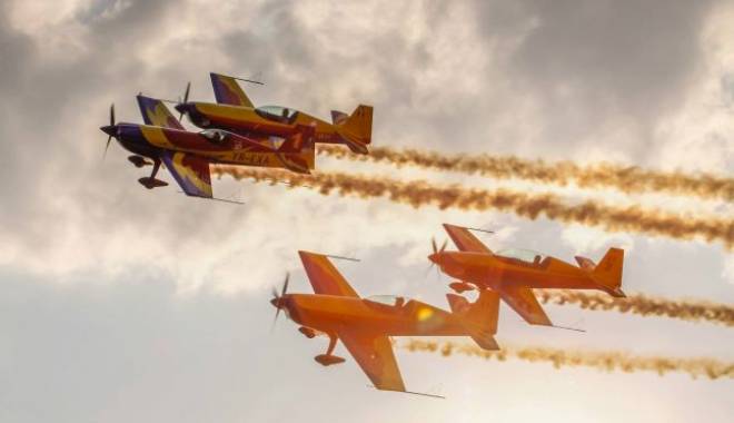 Show aerian de excepție! Mihai Mărgineanu va concerta pe Aeroportul Tuzla - 4iunieaeromania-1433412364.jpg