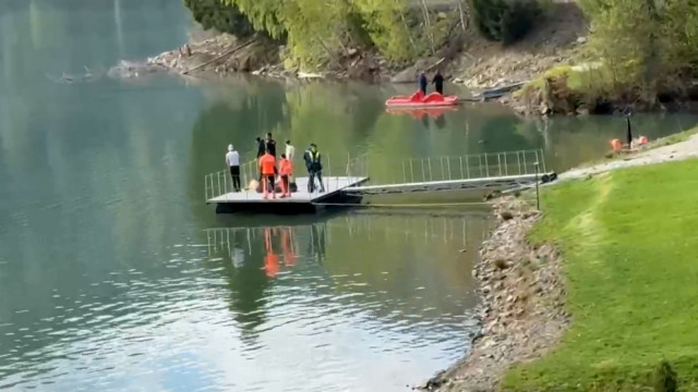 Băiatul de 17 ani dispărut azi noapte în lacul Colibița a fost găsit mort - 4iwj463zvjg3l-1746183767.jpg