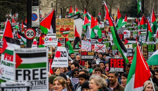 Israel-Hamas. Mii de londonezi mărşăluiesc pentru a susţine un armistiţiu în Gaza
