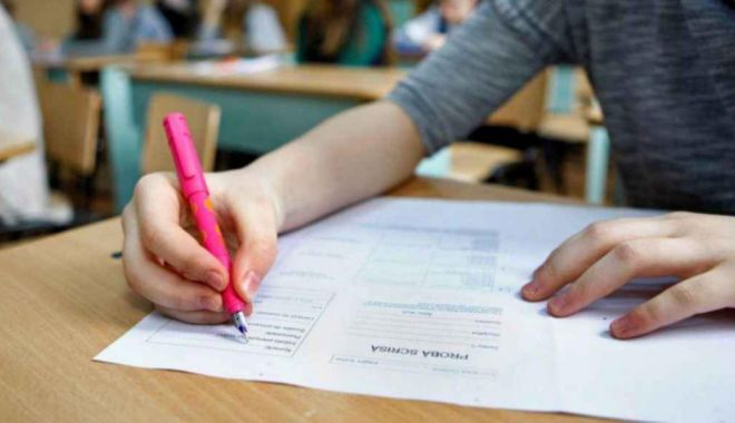 Absolvenții de liceu care au febră în ziua Bacalaureatului pot da examenul în condiții speciale - 508c2d5f1264a9608bf5ef0d951bb7fc-1590821061.jpg