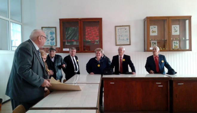 50 de ani de la absolvirea Colegiului Agricol Poarta Albă - 50deanidelaabsolvire-1413135130.jpg