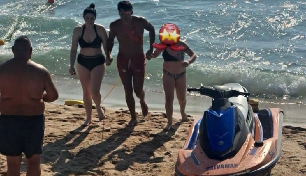 Salvamarii din Eforie Nord au dat alarma de dimineață! Două surori au fost luate de curenții din mare