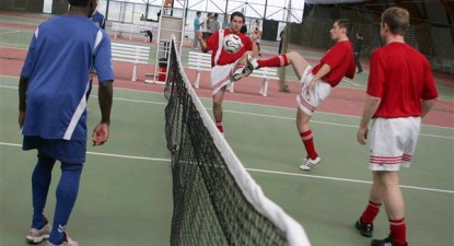 Sâmbătă, start în Cupa Primăverii la fotbal-tenis - 51b3f2da6a76999b021e9cdcd8da50c6.jpg