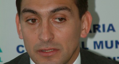 Hagi a declinat oferta Stelei, în Ghencea vine Ilie Dumitrescu - 52da446847470576cfb4a08e0311dae4.jpg
