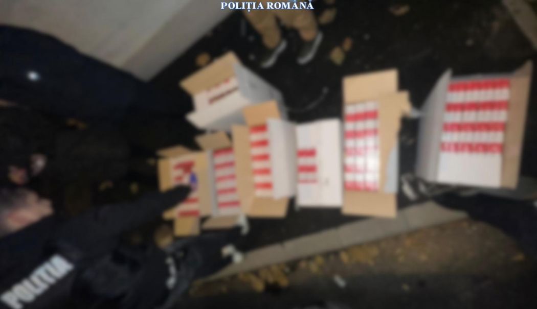 Polițiștii constănțeni au descoperit într-un autoturism șapte baxuri de țigări de contrabandă - 5383eadca71d4ed7bd0511616341a174-1763304142.jpg