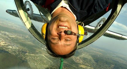 Când nu face acrobații, Veres Zoltan pilotează un Boeing 737 - 53a5bd61dfc6a512ba5da320ed0e4494.jpg