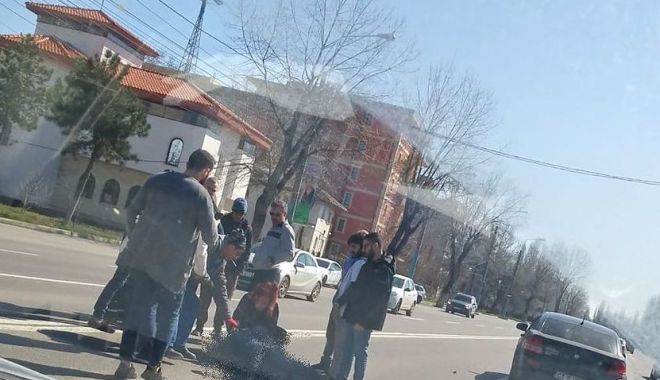 Accident grav în Mamaia. Pieton lovit de o mașină - 54255491102050593028779252684077-1552906971.jpg