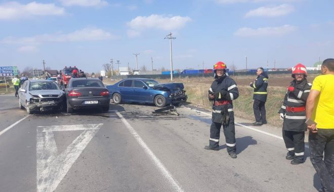 Accident pe Autostrada Soarelui. Doi oameni, răniți grav - 54278350200163675346601282449092-1552992186.jpg