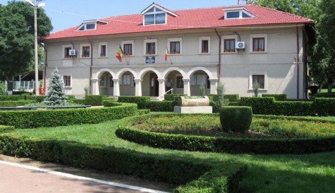 Ei sunt candidații pentru Primăria Năvodari - 5486navodariprimaria-1336035628.jpg