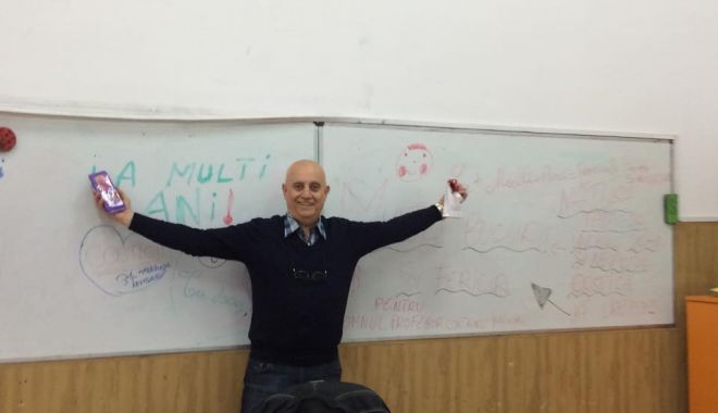 Omagiu unui profesor emerit. Prof. Mihai Contanu va fi depus la Capela Bisericii 