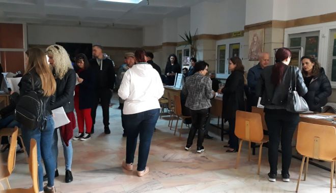 Bursa Locurilor de Muncă, la Constanța. Ce opțiuni au șomerii - 57451173230781369284099837460660-1555059279.jpg