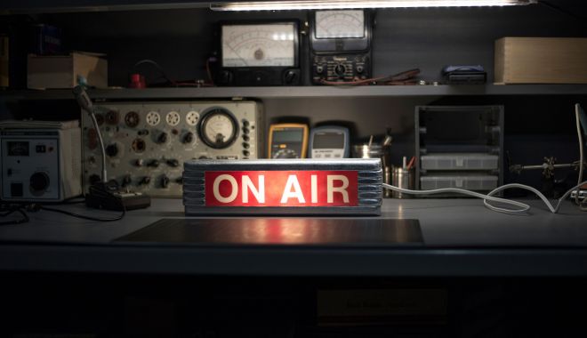 Radio Europa Liberă își va relua emisiunile pentru România, după o pauză de 10 ani. Vrea să contracareze informațiile false - 58368560onair-1531989799.jpg