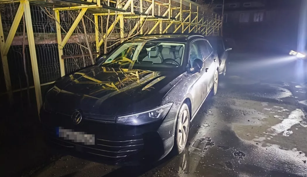 Mașină furată din Germania, depistată de polițiști la Tulcea - 584f1057dd3f42d99b50224be5864a77-1768302154.webp