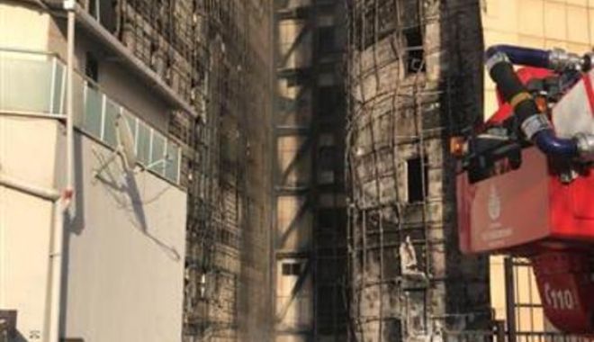 GALERIE FOTO-VIDEO / INCENDIU VIOLENT la unul dintre cele mai mari spitale din Istanbul. Mai multe etaje, în flăcări - 5ac6409967b0ab1b98d5318e-1522943516.jpg
