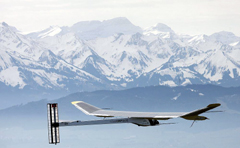 Un avion va zbura în jurul lumii, alimentat cu energie solară - 5bc77550bd2d3265945662749b9a144b.jpg