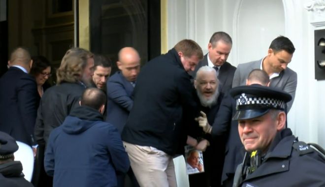 Julian Assange a fost arestat la Londra - 5caf0fa9fc7e9302628b45a364976300-1554979585.jpg