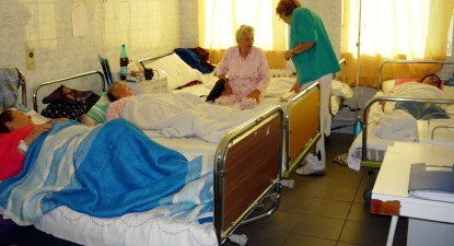 Mai puține paturi înseamnă mai multe infecții, susțin medicii - 5e8a81972f3792f69b97f25b41b31ad8.jpg