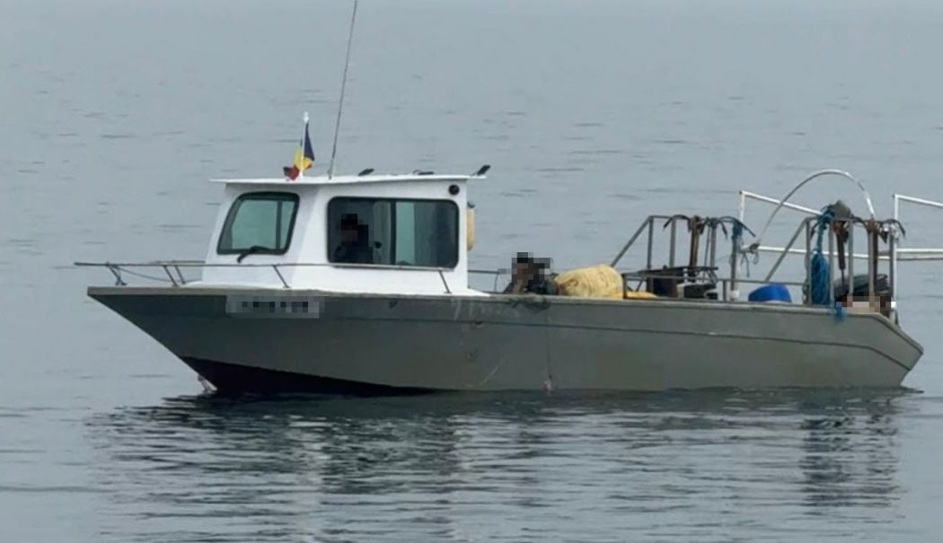 Descoperire șocantă a Gărzii de Coastă! Un pescador neînregistrat captura ilegal pește din Marea Neagră - 5ea44e55b0634263a3d3e0bb29428208-1744025707.jpg