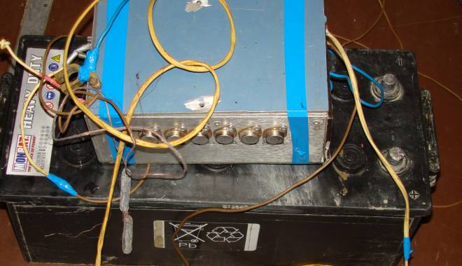 Bărbați surprinși la pescuit cu dispozitive electrice, depistați de polițiști - 5iandispozitiv-1420452650.jpg