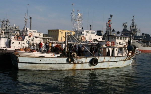 Trupul unuia dintre românii dispăruți în urma naufragiului din Marea Adriatică a fost găsit - 60249991-1428735425.jpg