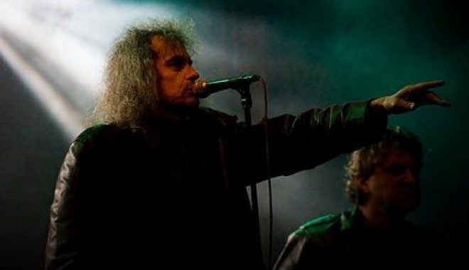Cristi Minculescu din nou pe scenă - 60262147-1352994175.jpg