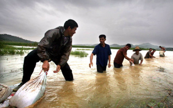 Inundații devastatoare în India - 60297523-1348520947.jpg