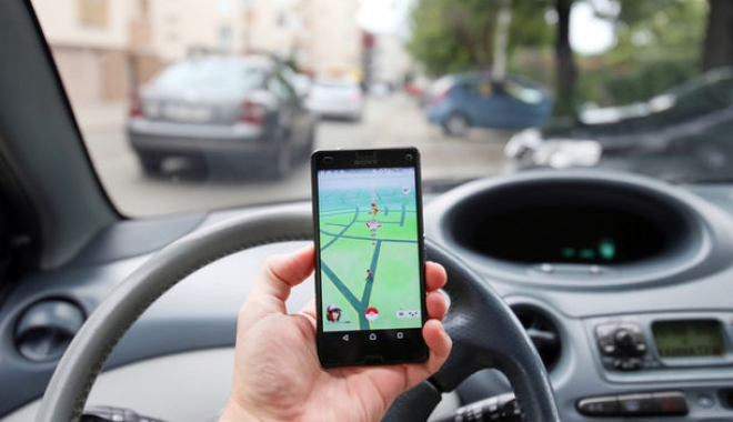 Femeie omorâtă pe trecerea de pietoni de un șofer care juca Pokemon Go - 604478l610x390b35a29275-1472317787.jpg