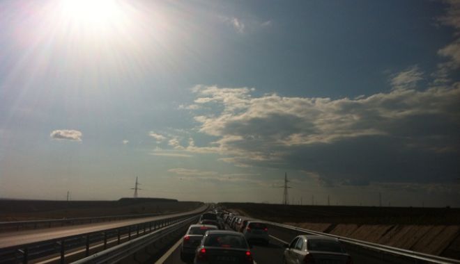 Valori crescute de trafic, pe litoral! Iată ce recomandă poliţiştii, pentru reducerea riscului rutier
