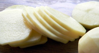 Comprese cu cartofi cruzi pentru roșu în gât - 607f0983eb80ec6f1a5727c2e59c4913.jpg