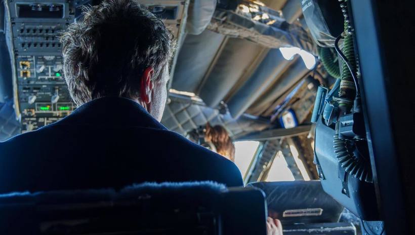 Aeronava preşedintelui Nicuşor Dan a ajuns în România, escortată de două avioane F-18
