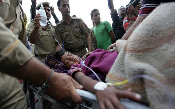 Alt cutremur devastator în Pakistan, după cel care a omorât 300 de oameni - 61316419-1380364334.jpg