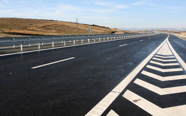 Tânără de 27 de ani, VITEZĂ RECORD pe AUTOSTRADĂ - 61321607-1369479765.jpg
