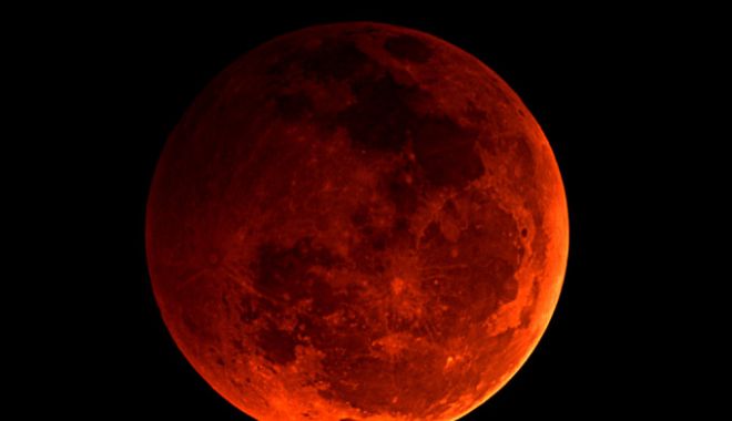 ECLIPSĂ TOTALĂ DE LUNĂ, în această seară. Un fenomen astronomic uimitor - 61387818-1532674858.jpg