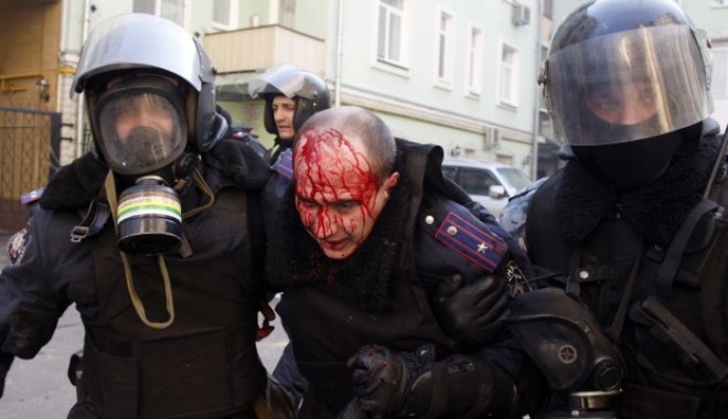 Treisprezece civili, inclusiv doi copii, uciși în Ucraina - 61469566-1406471254.jpg