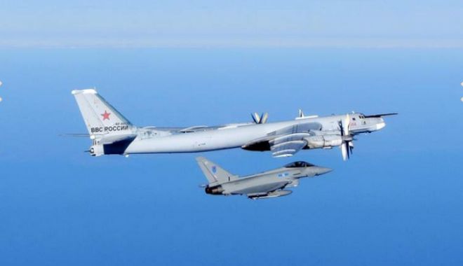 Bombardiere rusești, interceptate de avioane americane aproape de teritoriul SUA - 61591413-1526143806.jpg