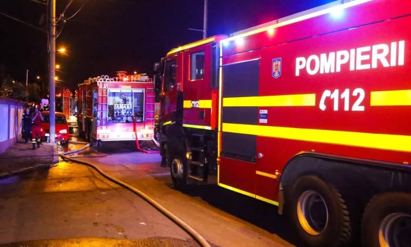 Incendiu la o locuință din localitatea Nicolae Bălcescu. Intervine Detașamentul Medgidia - 61636121715566077624945198850757-1769192473.webp