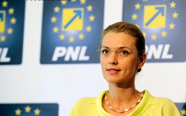Alina Gorghiu: Voi candida într-o filială unde este greu pentru PNL - 61700565-1469520514.jpg