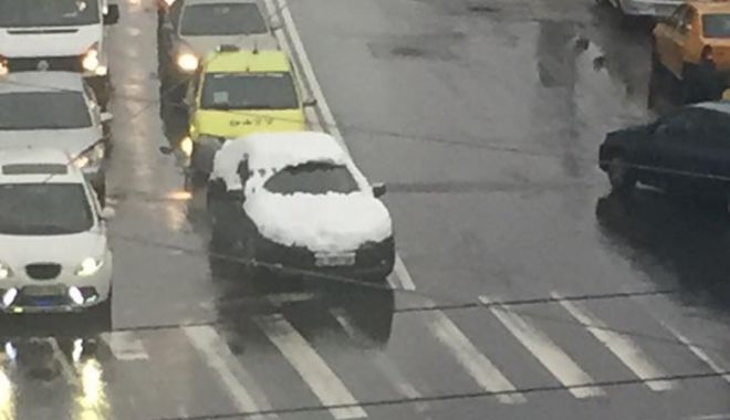 Ce amendă poți primi dacă circuli cu mașina acoperită cu zăpadă
