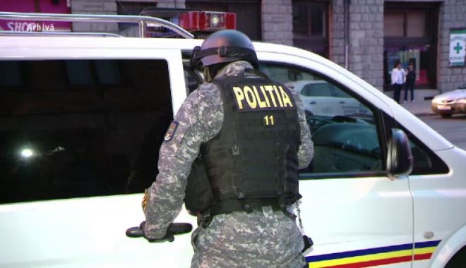 Tânăr arestat pentru trafic de persoane şi deţinere de droguri; femeia pe care o exploata s-a sinucis