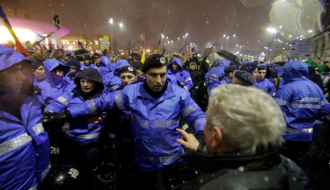 PRIMELE declarații ale JANDARMULUI VIOLENT: Au fost lovituri de oprire, nu de a face rău cuiva, nu cu ură - 61935675-1516609494.jpg