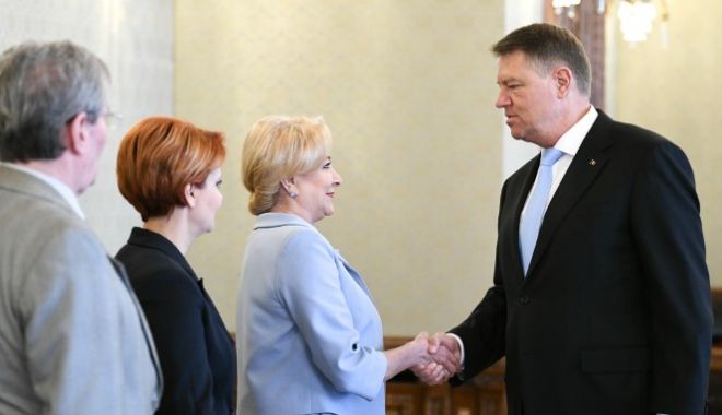 Klaus Iohannis îi cere premierului Viorica Dăncilă în avans ordinea de zi a ședințelor de guvern - 61951099-1545035619.jpg